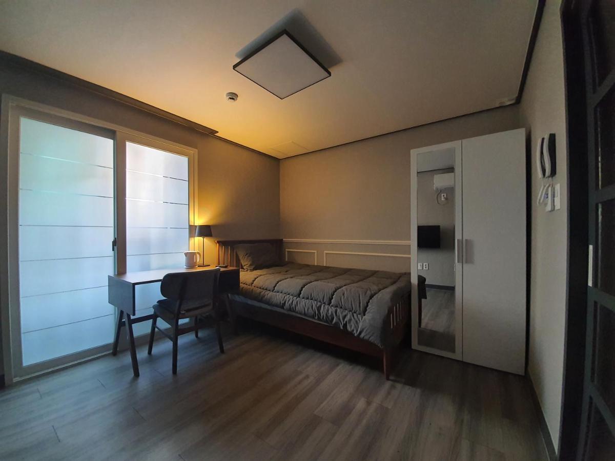 House Of Gallery In Anjirang Hotel Daegu Ngoại thất bức ảnh